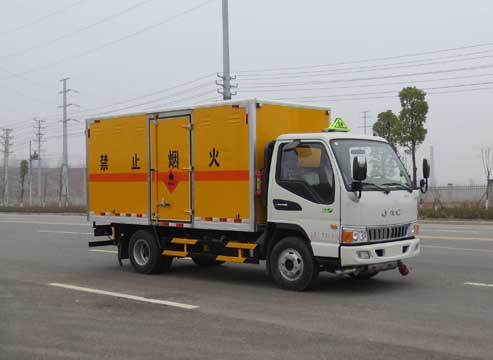 江淮易燃液體廂式運輸車